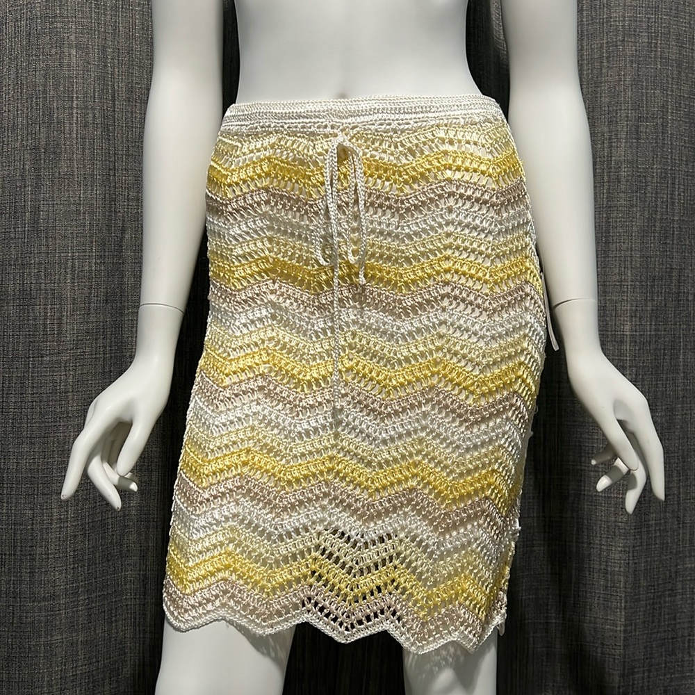 Forever 21 Love 21 Pale Yellow Taupe & Ivory Lined Crochet Skirt XS NWT